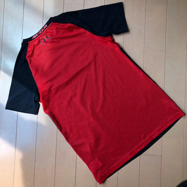 UNDER ARMOUR(アンダーアーマー)のUNDER ARMOUR ジュニア Tシャツ キッズ/ベビー/マタニティのキッズ服男の子用(90cm~)(Tシャツ/カットソー)の商品写真