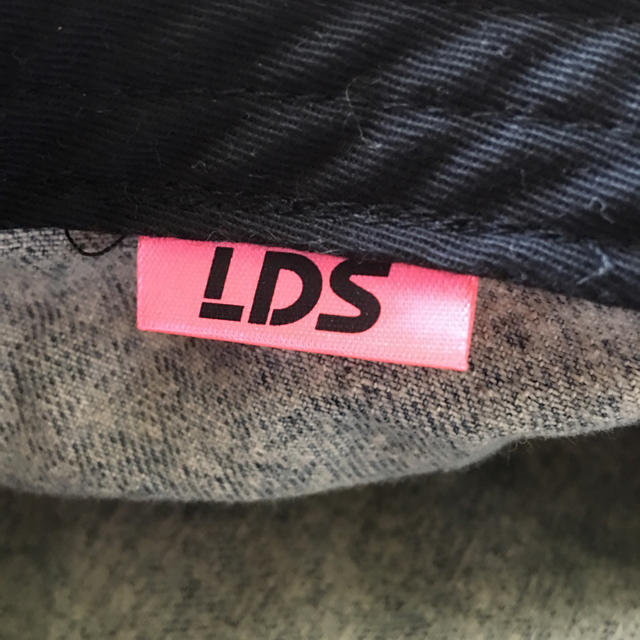 LDS(エルディーエス)の新品未使用 LDS ケミカルウォッシュ デニム ワークキャップ レディースの帽子(キャップ)の商品写真
