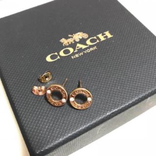 コーチ(COACH)のCOACH／ピアス ロゴ入り(ピアス)