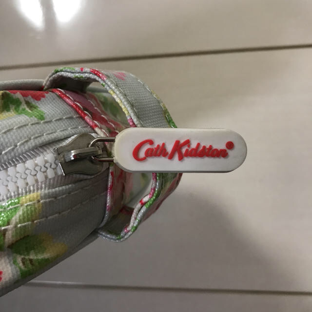 Cath Kidston(キャスキッドソン)のキャス・キッドソン ポーチ レディースのファッション小物(ポーチ)の商品写真