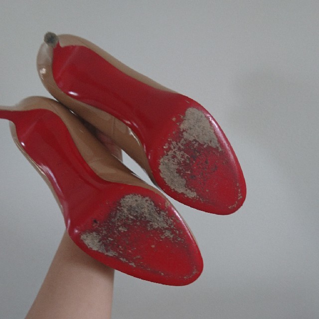Christian Louboutin(クリスチャンルブタン)の期間限定お値下げルブタン パンプス 美品 レディースの靴/シューズ(ハイヒール/パンプス)の商品写真