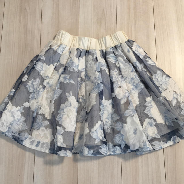 evelyn(エブリン)のエブリン スカート花柄 レディースのスカート(ミニスカート)の商品写真