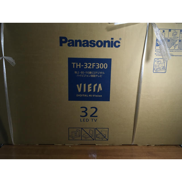 Panasonic(パナソニック)のPanasonic パナソニック TH-32F300 VIERA 32V スマホ/家電/カメラのテレビ/映像機器(テレビ)の商品写真