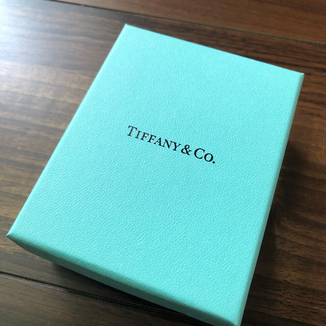 Tiffany & Co.(ティファニー)のティファニー 箱 レディースのバッグ(ショップ袋)の商品写真