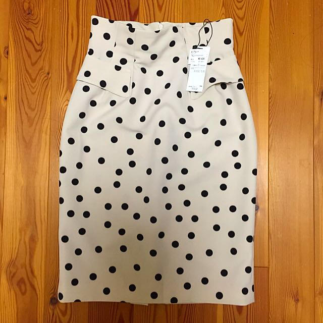 COCO DEAL(ココディール)のドット柄スカートChimkinoさま専用 レディースのスカート(ひざ丈スカート)の商品写真