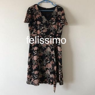 フェリシモ(FELISSIMO)の【フェリシモ】ワンピース 黒 ひざ丈(ひざ丈ワンピース)