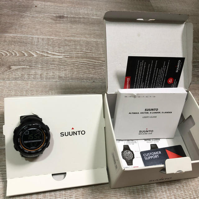 SUUNTO(スント)のSUUNTO VECTOR スポーツ/アウトドアのアウトドア(登山用品)の商品写真