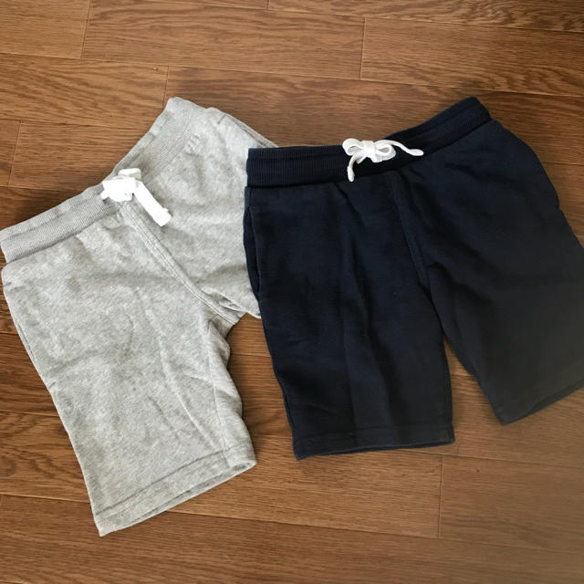 H&M(エイチアンドエム)の✳︎H&M✳︎ ハーフパンツ２枚セット キッズ/ベビー/マタニティのキッズ服男の子用(90cm~)(パンツ/スパッツ)の商品写真