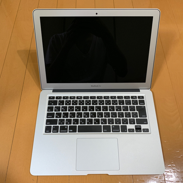 Apple(アップル)のMacBook Air 2017 付属品完備 美品 スマホ/家電/カメラのPC/タブレット(ノートPC)の商品写真
