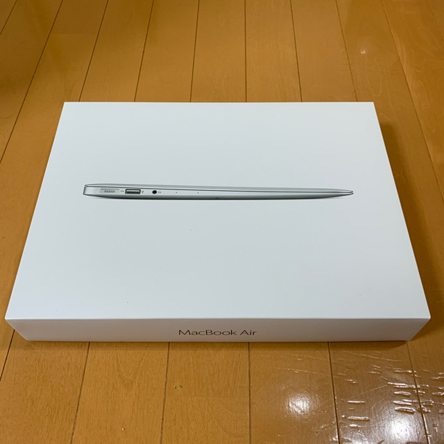 Apple(アップル)のMacBook Air 2017 付属品完備 美品 スマホ/家電/カメラのPC/タブレット(ノートPC)の商品写真