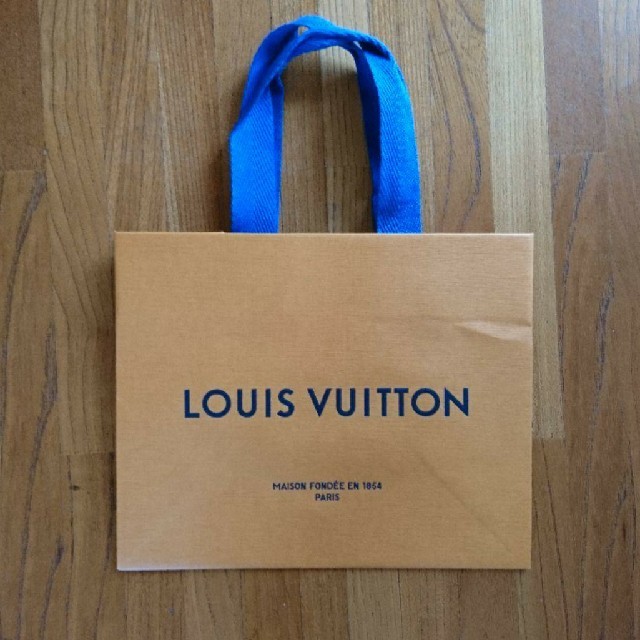 LOUIS VUITTON(ルイヴィトン)のルイヴィトンショップ袋&保存袋 レディースのバッグ(ショップ袋)の商品写真