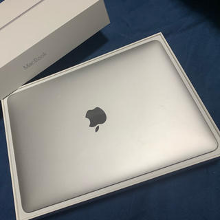 マック(Mac (Apple))の【充電回数19回】MacBook 256GB シルバー（2017）(ノートPC)
