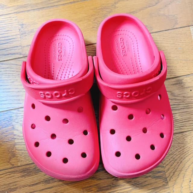 crocs(クロックス)のクロックス 19㎝ キッズ/ベビー/マタニティのキッズ靴/シューズ(15cm~)(サンダル)の商品写真