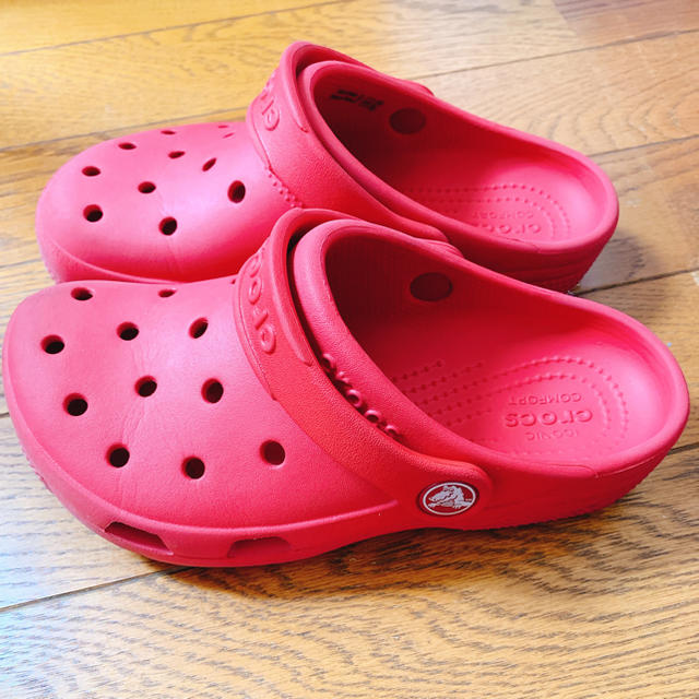 crocs(クロックス)のクロックス 19㎝ キッズ/ベビー/マタニティのキッズ靴/シューズ(15cm~)(サンダル)の商品写真