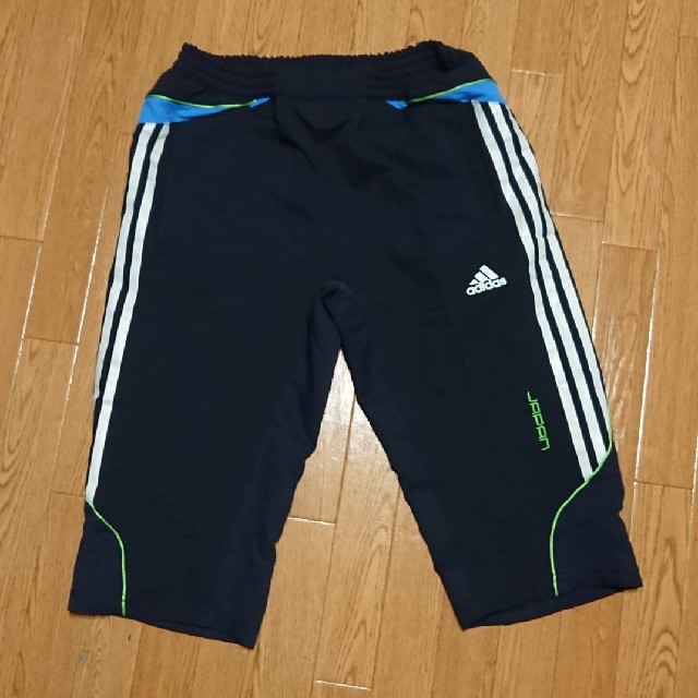 adidas(アディダス)のアディダス ハーフパンツ スポーツ/アウトドアのスポーツ/アウトドア その他(その他)の商品写真