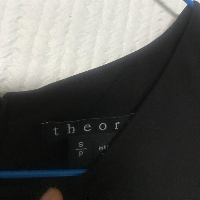 theory(セオリー)のセオリー❤︎トップス❤︎美品 レディースのトップス(シャツ/ブラウス(半袖/袖なし))の商品写真
