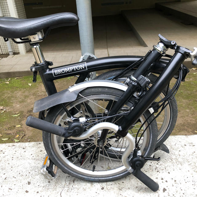 BROMPTON(ブロンプトン)の2018ブロンプトンM6Lブラック6速最上位モデルBrompton新品定価22万 スポーツ/アウトドアの自転車(自転車本体)の商品写真