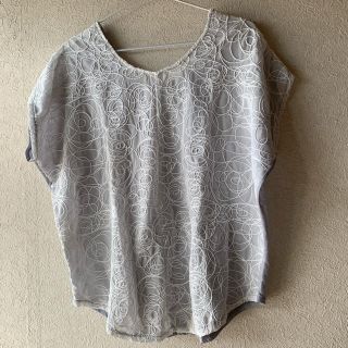 アンティカ(antiqua)のあお様専用   V)   X)   72)   計 ３点(Tシャツ(半袖/袖なし))