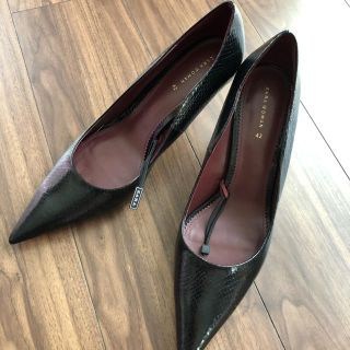 ザラ(ZARA)のZARA クロコダイル風エンボス加工パンプス 27cm 大きいサイズ(ハイヒール/パンプス)