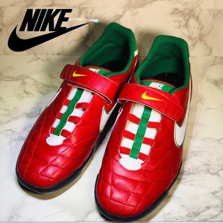 ナイキ(NIKE)のナイキフットサルシューズ 未使用！(シューズ)