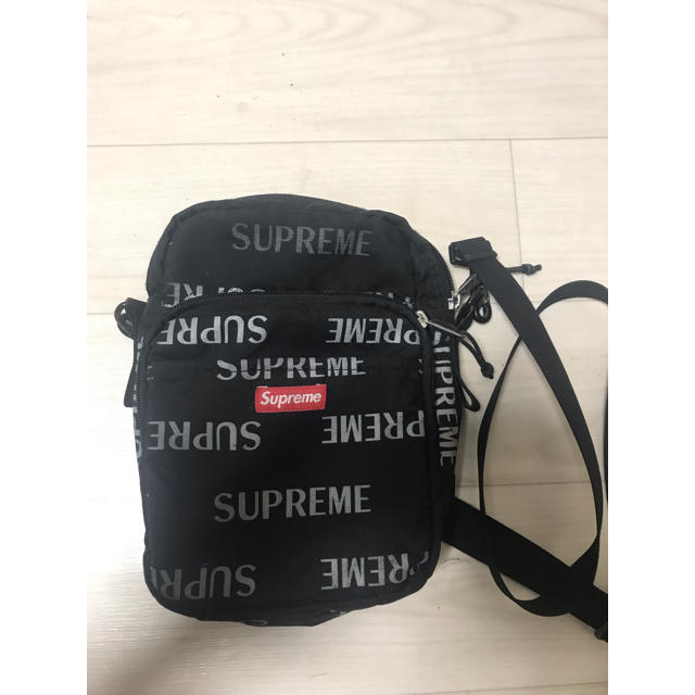 Supreme(シュプリーム)のsupreme ショルダーバック メンズのバッグ(ショルダーバッグ)の商品写真