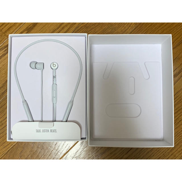 Beats by Dr Dre(ビーツバイドクタードレ)のbeats x  スマホ/家電/カメラのオーディオ機器(ヘッドフォン/イヤフォン)の商品写真