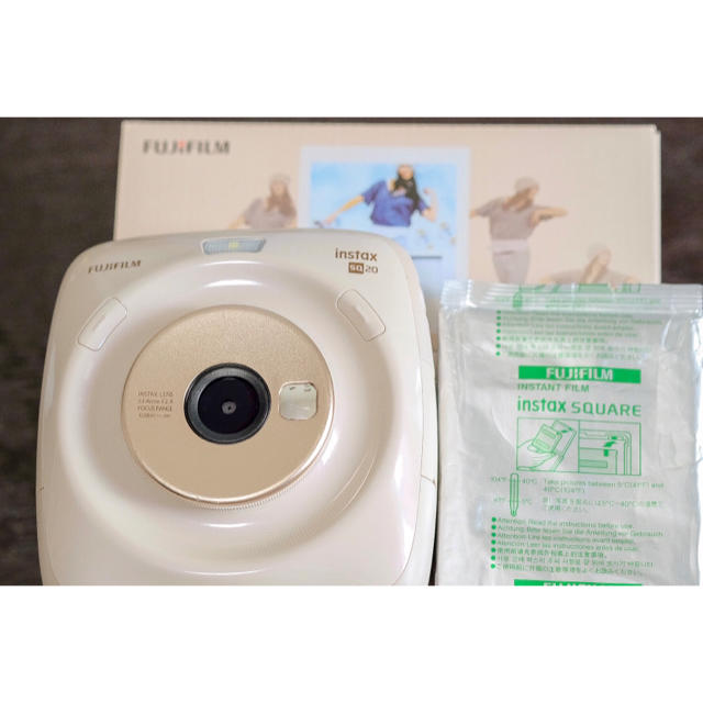 instax SQUARE SQ20 チェキ フィルムカメラのサムネイル