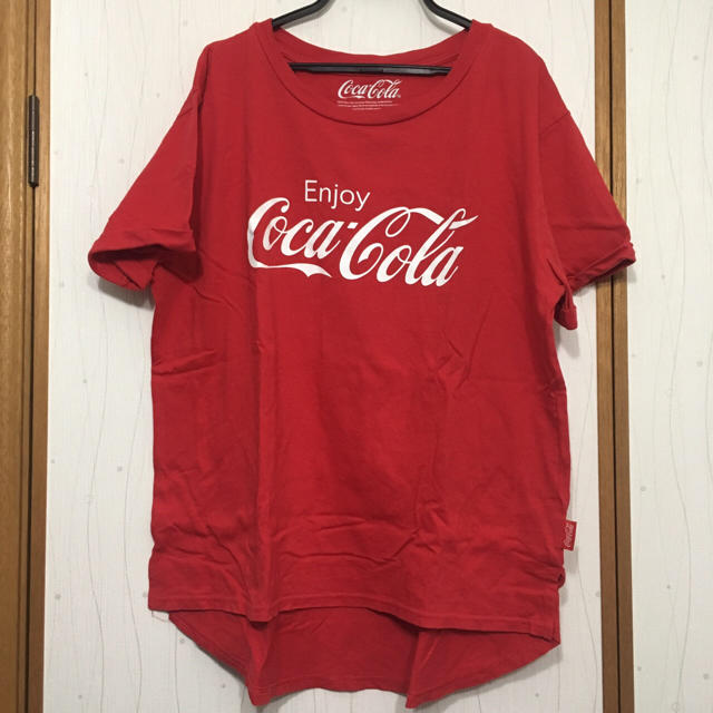 GU(ジーユー)のGU Tシャツ  Coca Cola メンズのトップス(Tシャツ/カットソー(半袖/袖なし))の商品写真