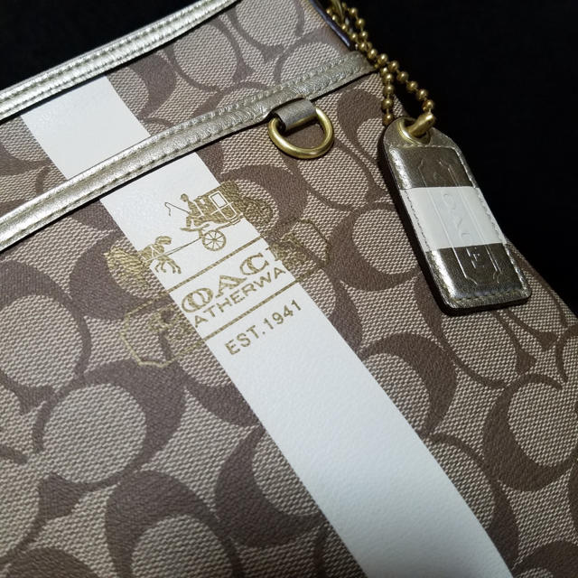 COACH(コーチ)のCOACH コーチ ショルダーバッグ ヘリテージストライプシグネチャー 163 レディースのバッグ(ショルダーバッグ)の商品写真