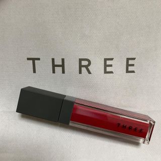 スリー(THREE)のTHREE リリカルリップブルーム 02(リップグロス)