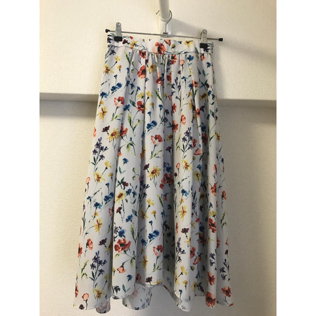PLST(プラステ)の【再値下げ】花柄スカート レディースのスカート(ひざ丈スカート)の商品写真