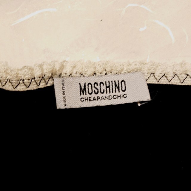MOSCHINO(モスキーノ)のMOSCHINO  モスキーノ  パフスリーブカットソー レディースのトップス(Tシャツ(半袖/袖なし))の商品写真