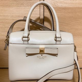 ケイトスペードニューヨーク(kate spade new york)のケイトスペード♡リボンハンドバッグ♡ベージュ(ハンドバッグ)