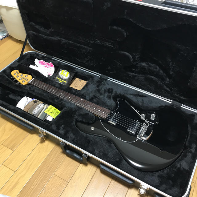 Fender(フェンダー)のMUSICMAN  StingRay 超美品‼︎ 楽器のギター(エレキギター)の商品写真