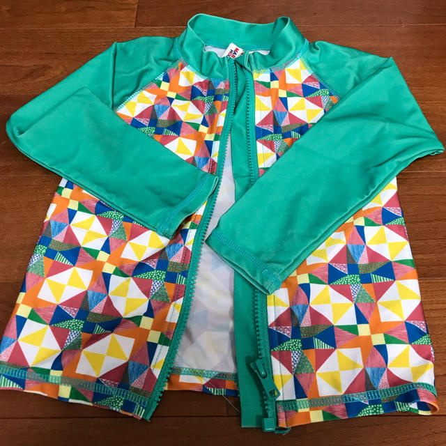 MARKEY'S(マーキーズ)のマーキーズ 女の子水着１００ キッズ/ベビー/マタニティのキッズ服女の子用(90cm~)(水着)の商品写真