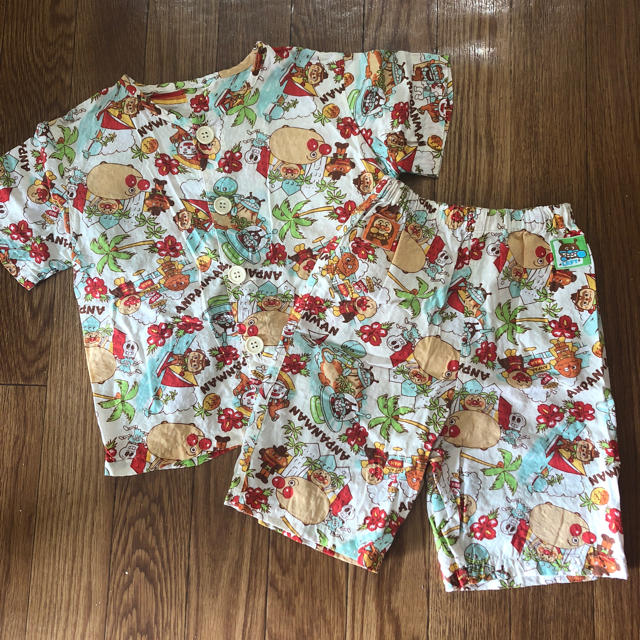 アンパンマン(アンパンマン)のアンパンマンパジャマ キッズ/ベビー/マタニティのキッズ服女の子用(90cm~)(パジャマ)の商品写真