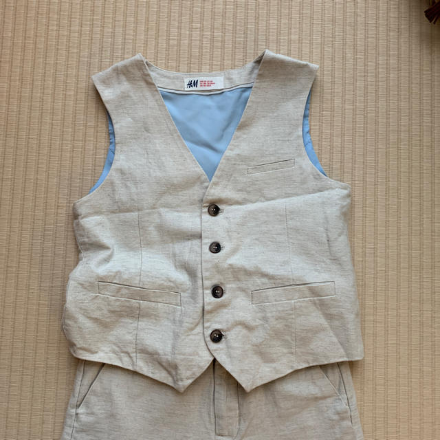 H&M(エイチアンドエム)のH&M ベストスーツ  キッズ/ベビー/マタニティのキッズ服男の子用(90cm~)(ドレス/フォーマル)の商品写真