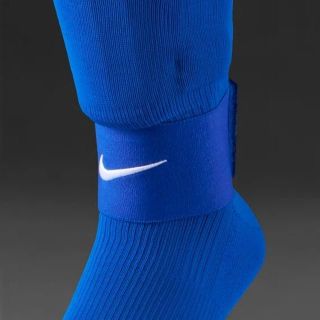 ナイキ(NIKE)の★送料無料★UK直輸入★ナイキ★シンガードステイ★青x白/1ペア★(その他)