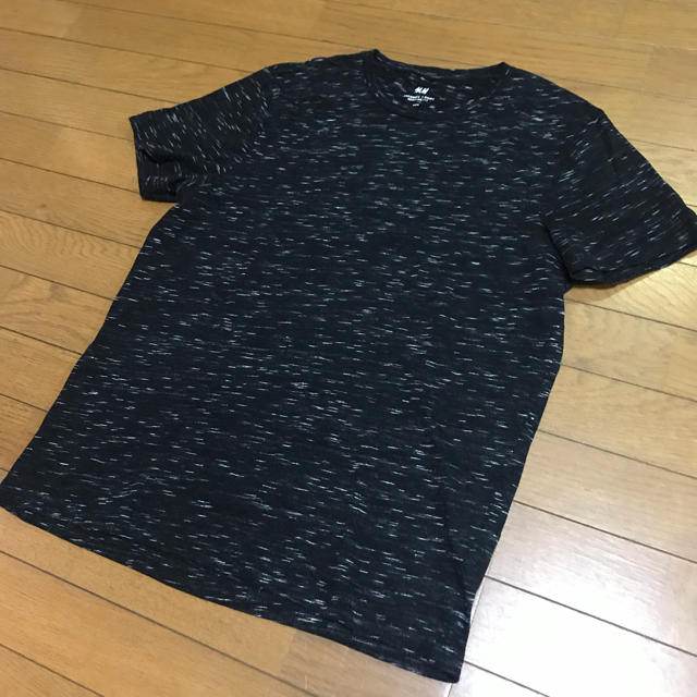 H&M(エイチアンドエム)のH&M Tシャツ メンズのトップス(Tシャツ/カットソー(半袖/袖なし))の商品写真