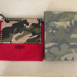 ヴァレンティノ(VALENTINO)のVALENTINO 翁安芸 クラッチバック(クラッチバッグ)