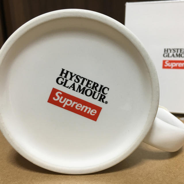 Supreme(シュプリーム)のsupreme HYSTERIC GLAMOUR クライミングマグ コラボ インテリア/住まい/日用品のキッチン/食器(グラス/カップ)の商品写真