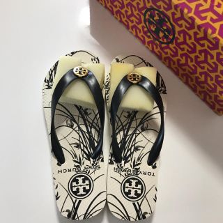 トリーバーチ(Tory Burch)の☆新品☆ TORY BURCH ビーチサンダル(ビーチサンダル)