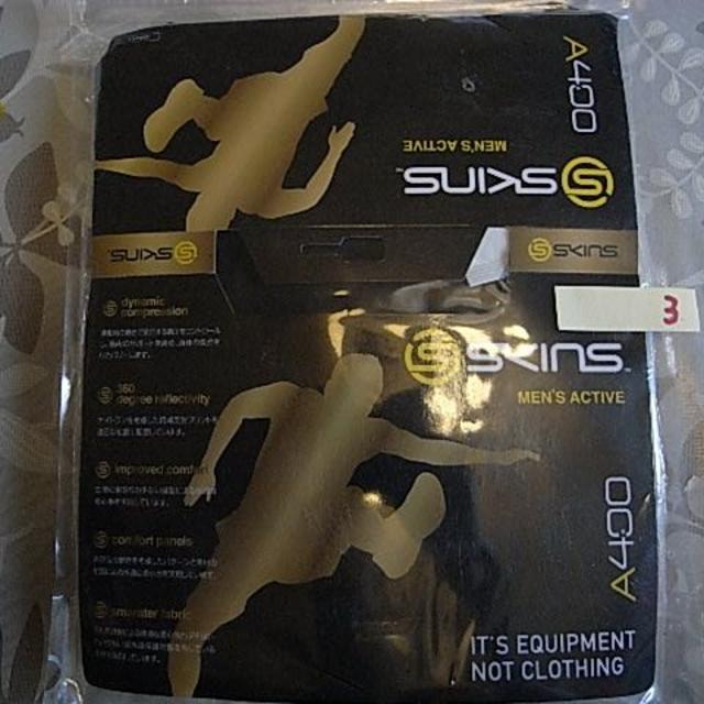 SKINS(スキンズ)のSKINS A400 スポーツ/アウトドアのトレーニング/エクササイズ(トレーニング用品)の商品写真