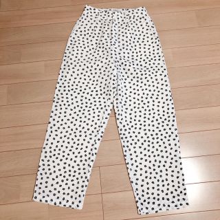 フラワー(flower)の【新品タグ付き】flower♡シティーフラワーパンツ(クロップドパンツ)