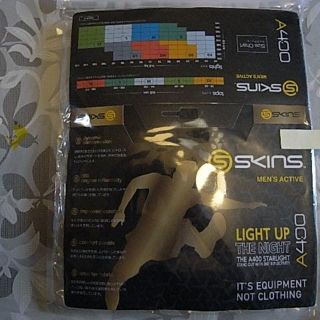 スキンズ(SKINS)のSKINS A400(トレーニング用品)