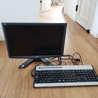 Acer - デスクトップ 画面とキーボードの通販 by やーさ's shop