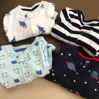 ベビーギャップ(babyGAP)のSQeen様   宇宙柄ロケット柄2セット(ロンパース)