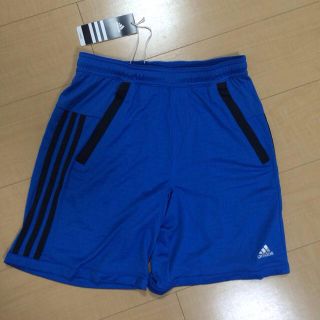 アディダス(adidas)のadidas 新品 ショーパン (ショートパンツ)