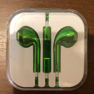 リモコン付きイヤホン 緑 iPhone風イヤホン (ヘッドフォン/イヤフォン)
