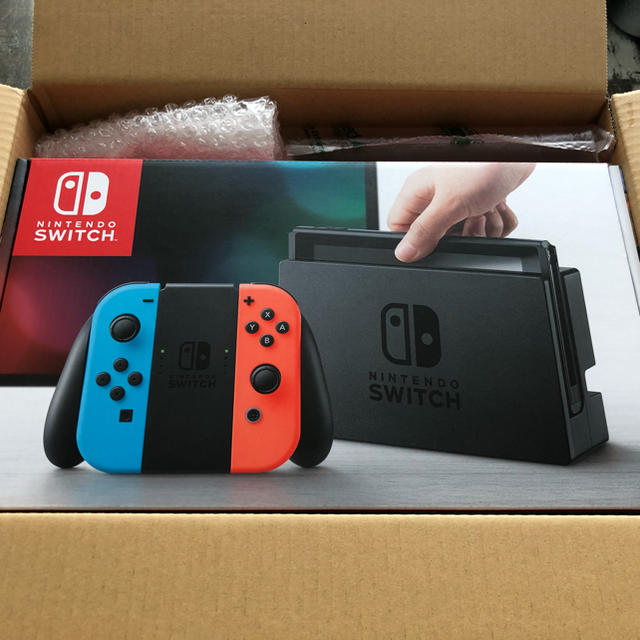 Nintendo Switch(ニンテンドースイッチ)の任天堂Switch 新品未開封 エンタメ/ホビーのゲームソフト/ゲーム機本体(家庭用ゲーム機本体)の商品写真